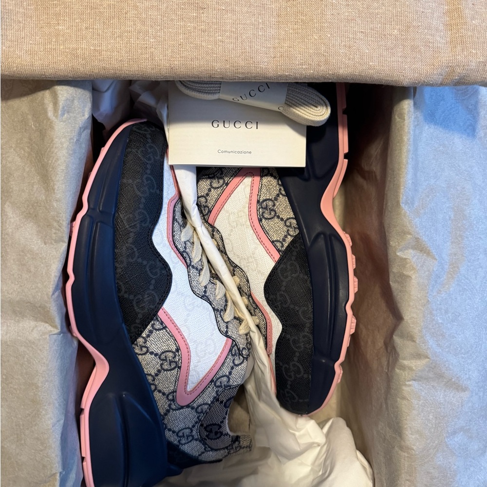 Gucci Supreme Women's Pink and Black Monogram Sneakers Size 37.5 NWT